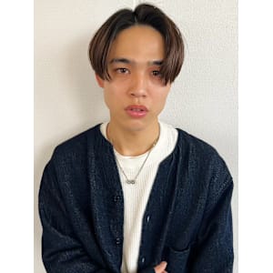 センターパート　ツーブロック