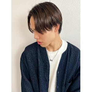 センターパート　ツーブロック