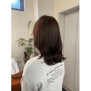 顔周りレイヤー×オリーブベージュ