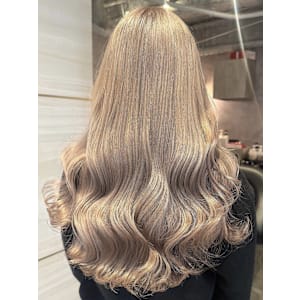 elu by lovis×スタイル