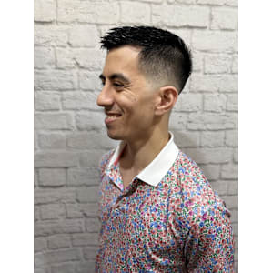 フェードアップバング束感ショート