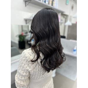 トーンダウンカラー