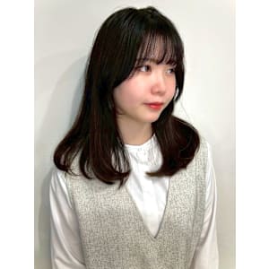 内巻きワンカール 顔周りレイヤー 暗めブラウンベージュ