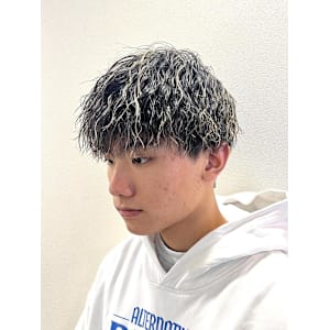 【メンズパーマ悩まれてる方オススメ】スパイラルパーマ