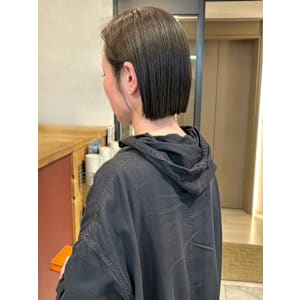 大人ショート 髪質改善 オリーブアッシュ　艶髪  