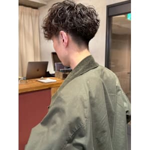 ツーブロック ツイストスパイラルパーマ  ブラウンカラー 