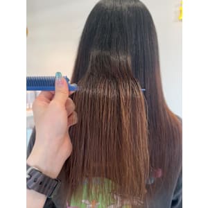 今の時期必見！サラサラ縮毛矯正！