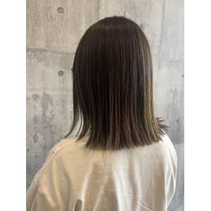 切りっぱなしボブ×オリーブカラー【ARCH Sayaka】