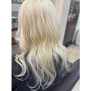 ブロンドベージュ