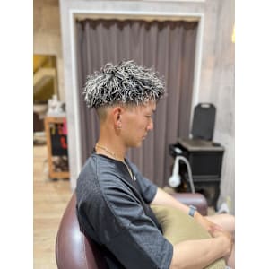 ホワイトメッシュ×ツイストパーマ【ARCH片山】