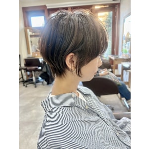 フェザーショート/丸みショート/マロンベージュ/20代30代