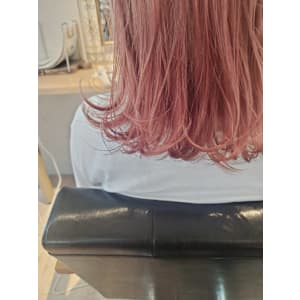 【'BEBE(ベベ)／札幌市・大通・狸小路】カラー