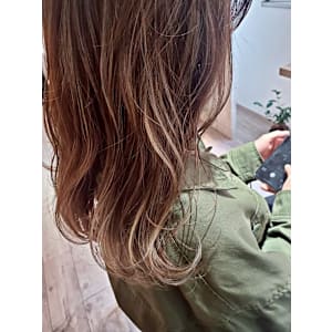 【'BEBE(ベベ)／札幌市・大通・狸小路】カラー