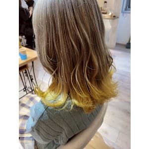 【'BEBE(ベベ)／札幌市・大通・狸小路】カラー