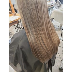 【'BEBE(ベベ)／札幌市・大通・狸小路】髪質改善Tr