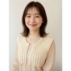 外ハネ くびれヘア 艶髪 シースルーバンク 20代30代