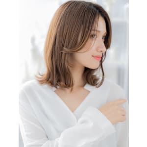 かきあげバングくびれひし形レイヤーカット　細めハイライト
