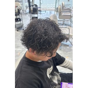 ショート／波巻きパーマ／スパイラル/特殊パーマ／ツーブロック