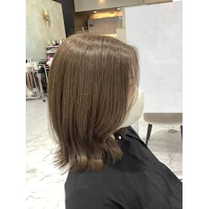 切りっぱなしボブ/アッシュベージュ