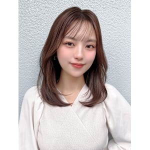 ホワイトグレージュ後れ毛が可愛い顔周りレイヤーミニウルフ - AFLOAT/L 錦糸町【アフロートエル】【アフロートエル キンシチョウ】掲載中