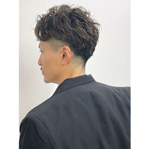 ツーブロック 刈り上げ メンズパーマ ナチュラルパーマ