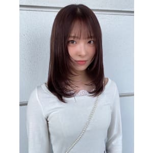 ラベンダーベージュ レイヤーカット ミディアム 髪質改善