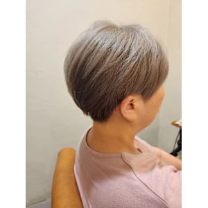 ホワイトベージュ