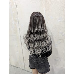 EDeN MAeD 天神店×スタイル