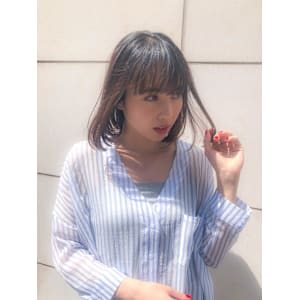 色っぽボブ/暗髪/ぱっつん前髪/韓国風