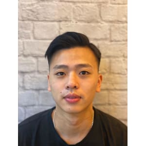 フェード＋パートスタイル(ビジネスショート)