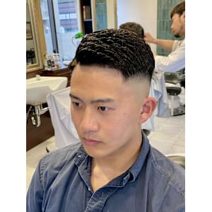 【20代 男性】ロンドン七三フェード（大宮/バーバー）