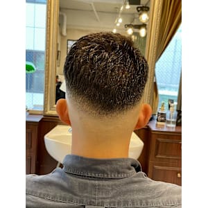 【20代 男性】ロンドン七三フェード（大宮/バーバー）