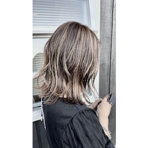 美髪・頭皮メンテナンスケアサロンRe:care×スタイル