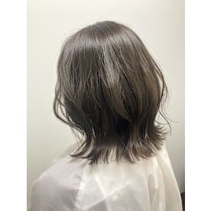 カーキグレージュ