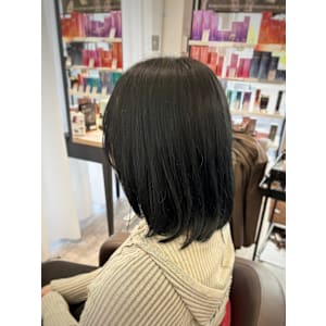 ☆似合わせカット☆切りっぱなしボブ×ブルーブラック - u'i by first北四番丁【ウイバイファーストキタヨバンチョウ】掲載中