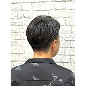 爽やかツーブロスタイル