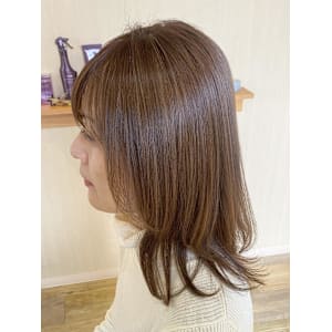 結べる☆顔まわりの動きが綺麗なくびれレイヤー - EMU international 白岡 CUTE店【エムインターナショナル】掲載中