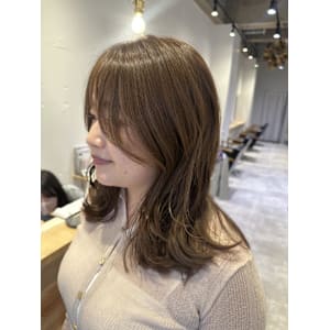 大串　ミディアムレイヤー　ベージュ