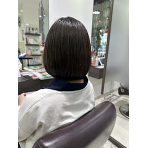 ブリーチありグレージュカラー