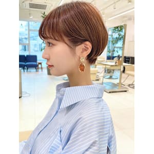 ショートボブ髪型30代40代50代前髪あり前髪無し面長丸顔