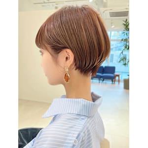 ショートボブ髪型30代40代50代前髪あり前髪無し面長丸顔
