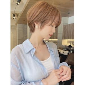 ショートボブ髪型30代40代50代前髪あり前髪無し面長丸顔