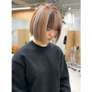 【hinari】デザインカラー/ブリーチ/切りっぱなしボブ