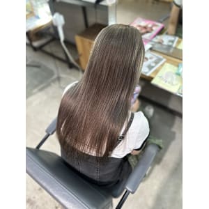 グレージュカラー