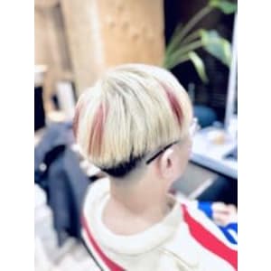 ホワイトブリーチ - newi 池袋【ネウィ イケブクロ】掲載中