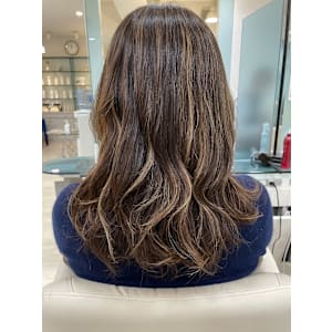 大人ハイライトアッシュブラウンベージュ