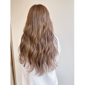ミルキーベージュ/ロングウェーブ - 半個室型美容室 Sourire 和白店【ハンコシツガタビヨウシツスーリールワジロテン】掲載中