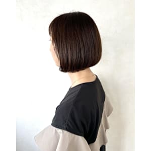 【髪質改善ダークグレージュカラー・前下がりボブ】