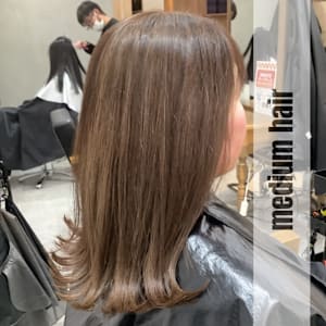 お客様スタイル セミロング外ハネ