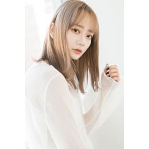 【S.BROOM】ベージュ系でこなれたナチュラルストレート